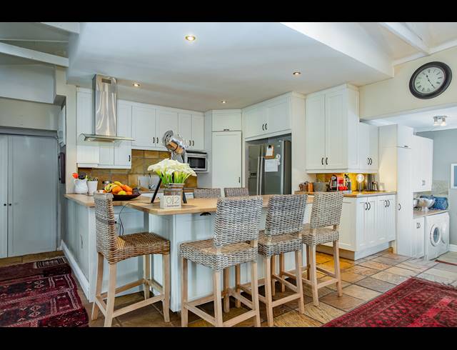 4 BEDROOM FREEHOLD FOR SALE IN GROENVLEI